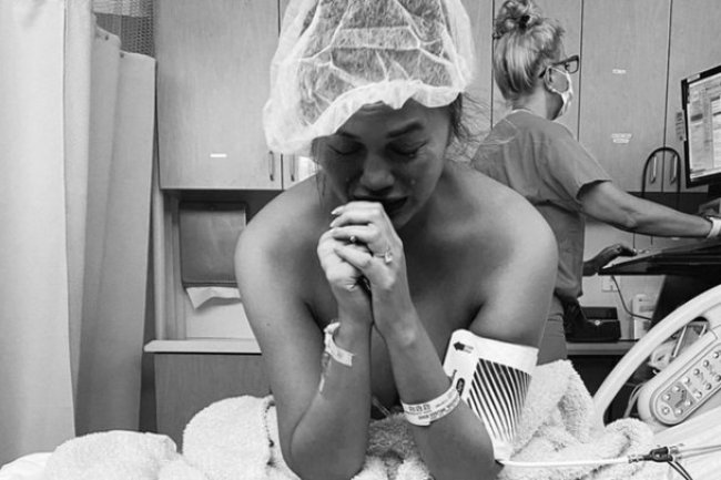 John Legend and Chrissy Teigen and lose their child after pregnancy complications