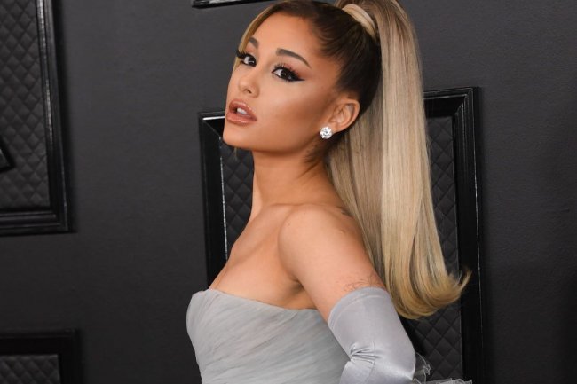 Ariana Grande could drop new music, as hinted on Twitter, possibly release and perform new song at 2020 Billboard Awards